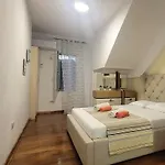 Studenti Studio's Tirana