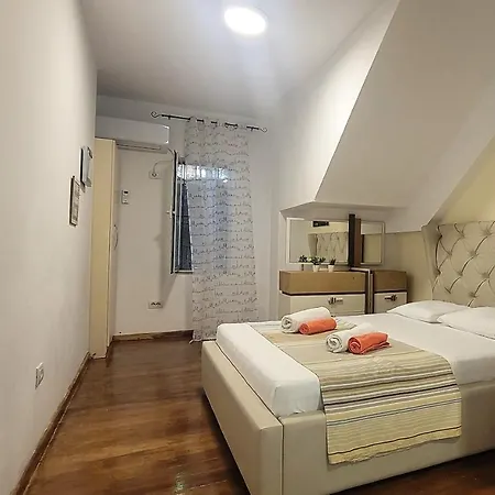 Studenti Studio's Tirana